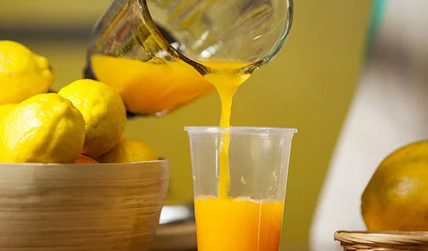 Squeeze Juice And Honey Or Sugar? Can You Add Honey To Juice?